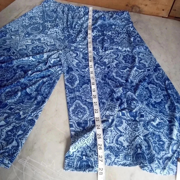Serengeti Pants Womens L Blue Geometric Wide Leg Capri Stretch Pull-On - Picture 5 of 6